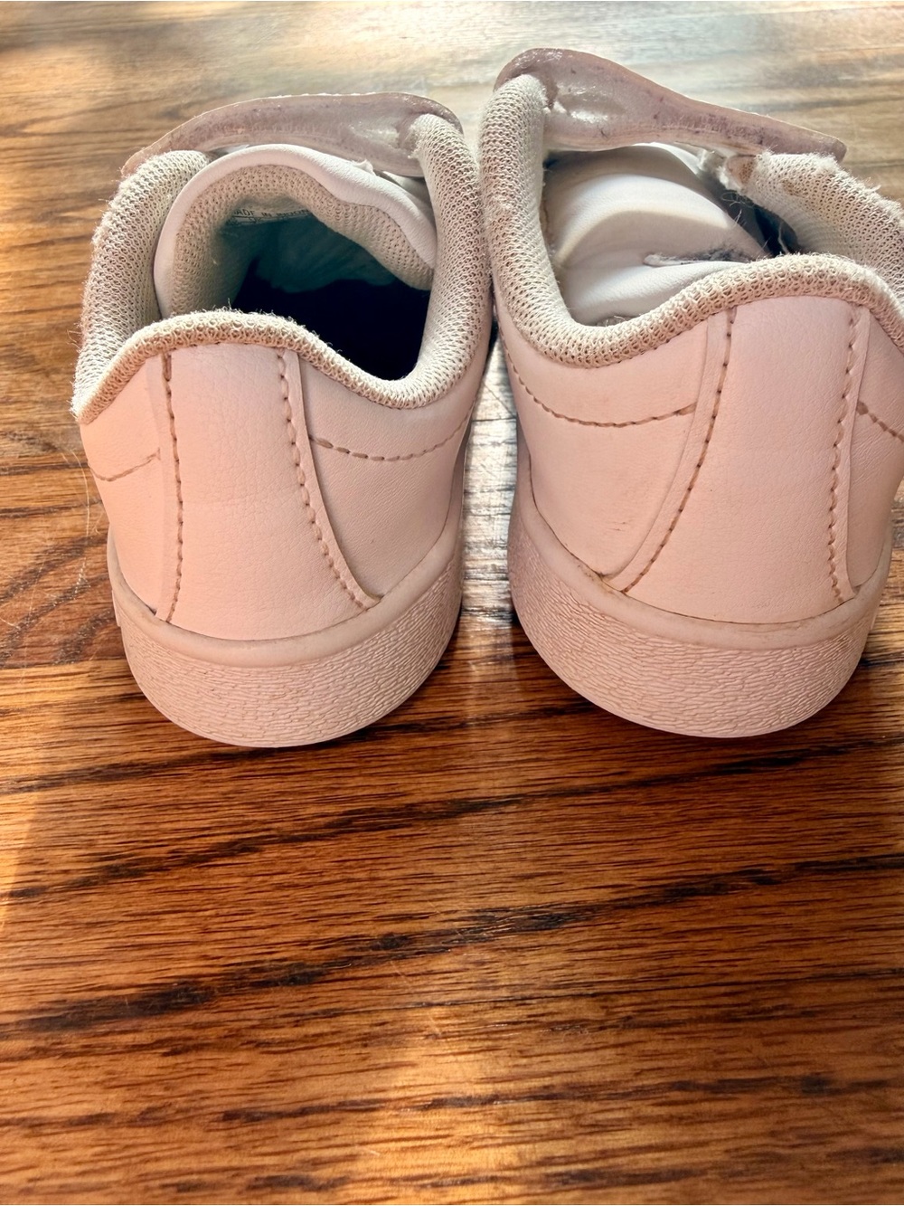 adidas Toddler Sneakers 8K White Velcro Shoes - Picture 7 of 8